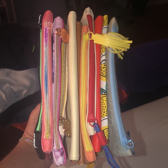 Collection of Ipsy make up bags + 2 free face masks - Picture 2 of 2